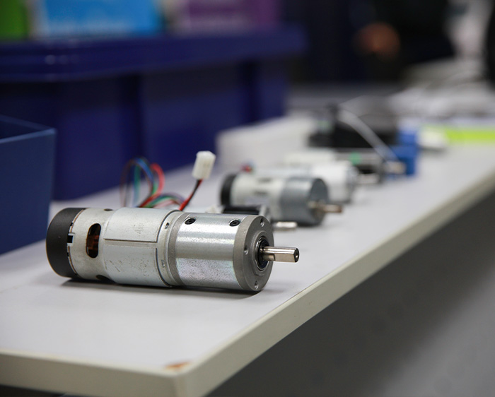 We joint and develop high-quality and high-quality